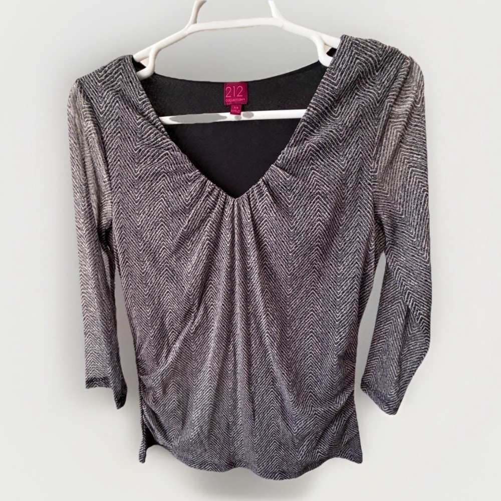 Womens Long Sleeve Blouse Size XS Herringbone Neutral Scoop V-neck Casual shirt